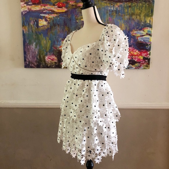 SELF-PORTRAIT Puff-sleeve daisy-lace midi dress - Picture 6 of 8